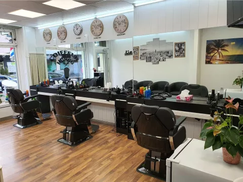 Coiffeur Ugi - Inhaber Özek