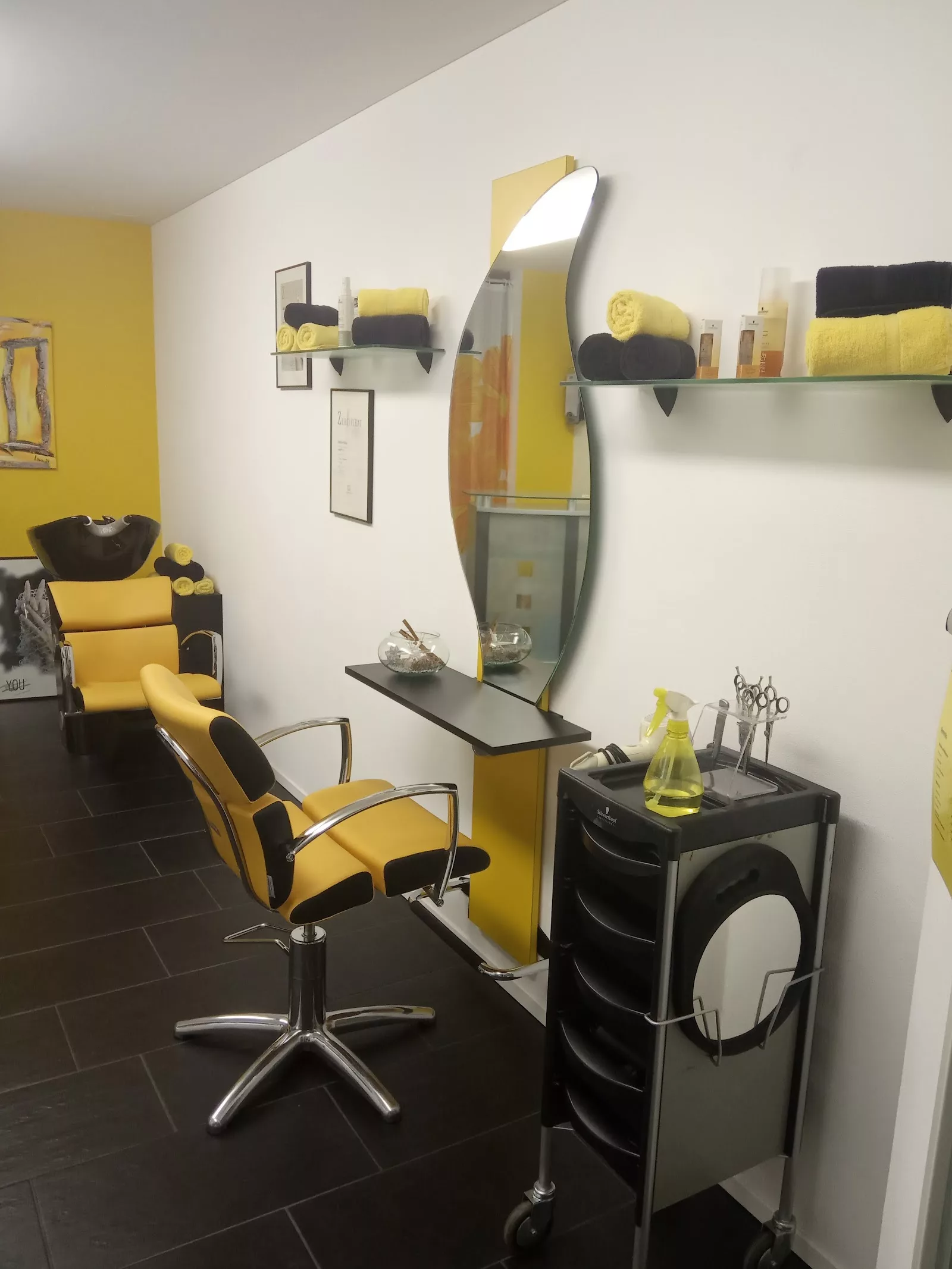 Coiffeur Shine GmbH