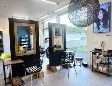 Coiffure et détailing, titulaire Vambala