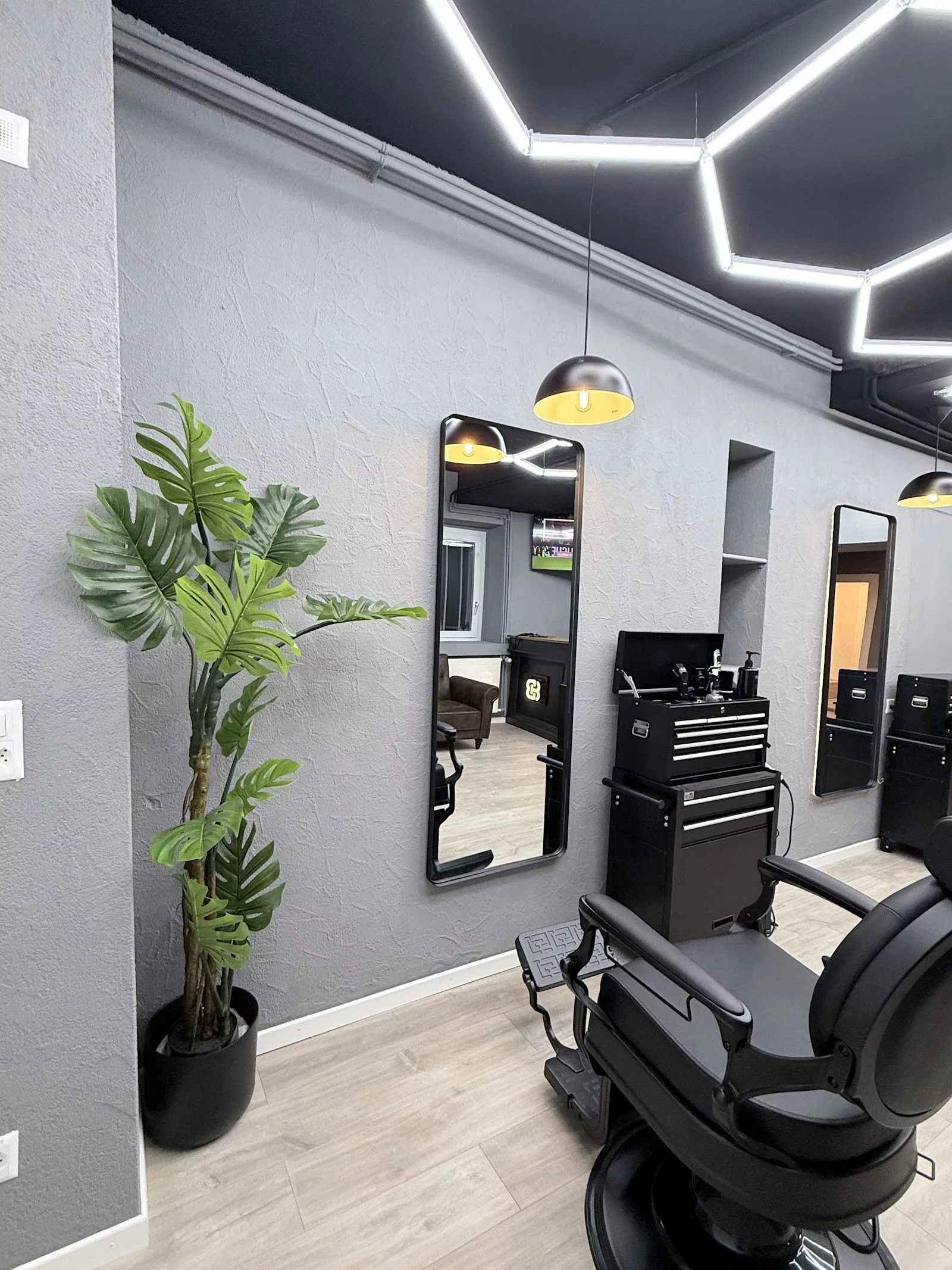 BES BARBER, Inh. Hasani